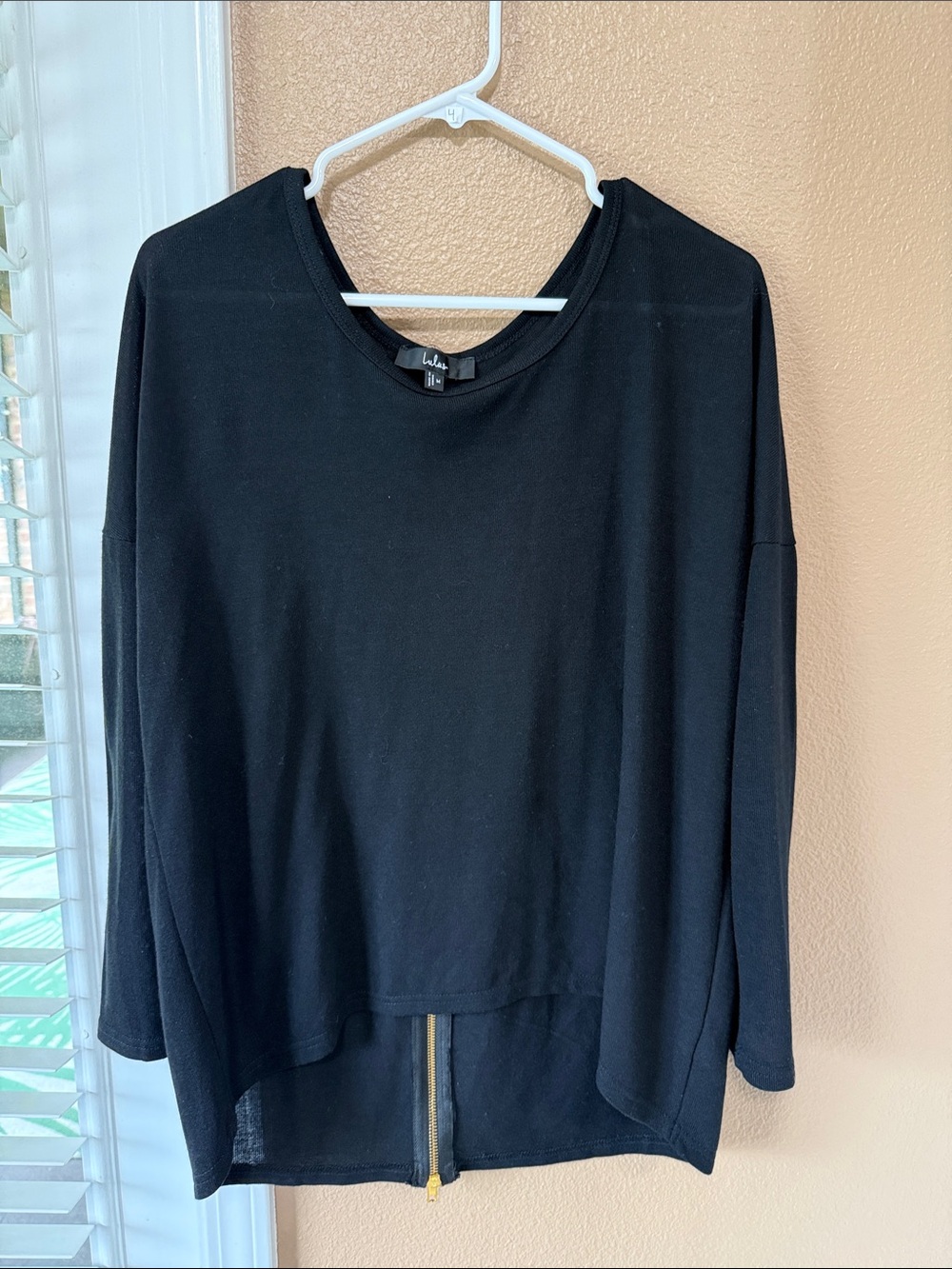 🥳 7/$10!!  Black Long-Sleeve High-Low Top with Back Zip